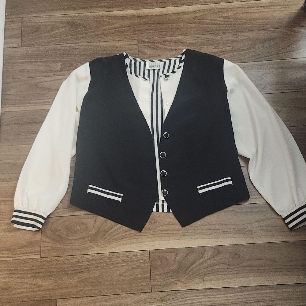 🔥Sophisticate Leslie Fay Navy Blue and White Blouse Jacket Detail Striped